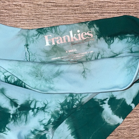 Frankies Bikinis x FP - green tie dye -  SM & XS - Picture 8 of 10